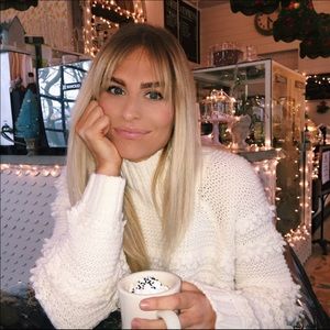 Meet your Posher, Caroline